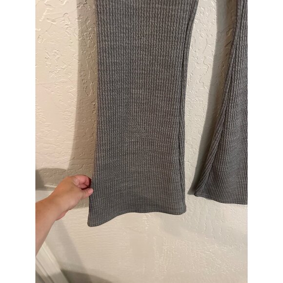 American Eagle Sweater Material Ribbed Flare Pants - Picture 4 of 9